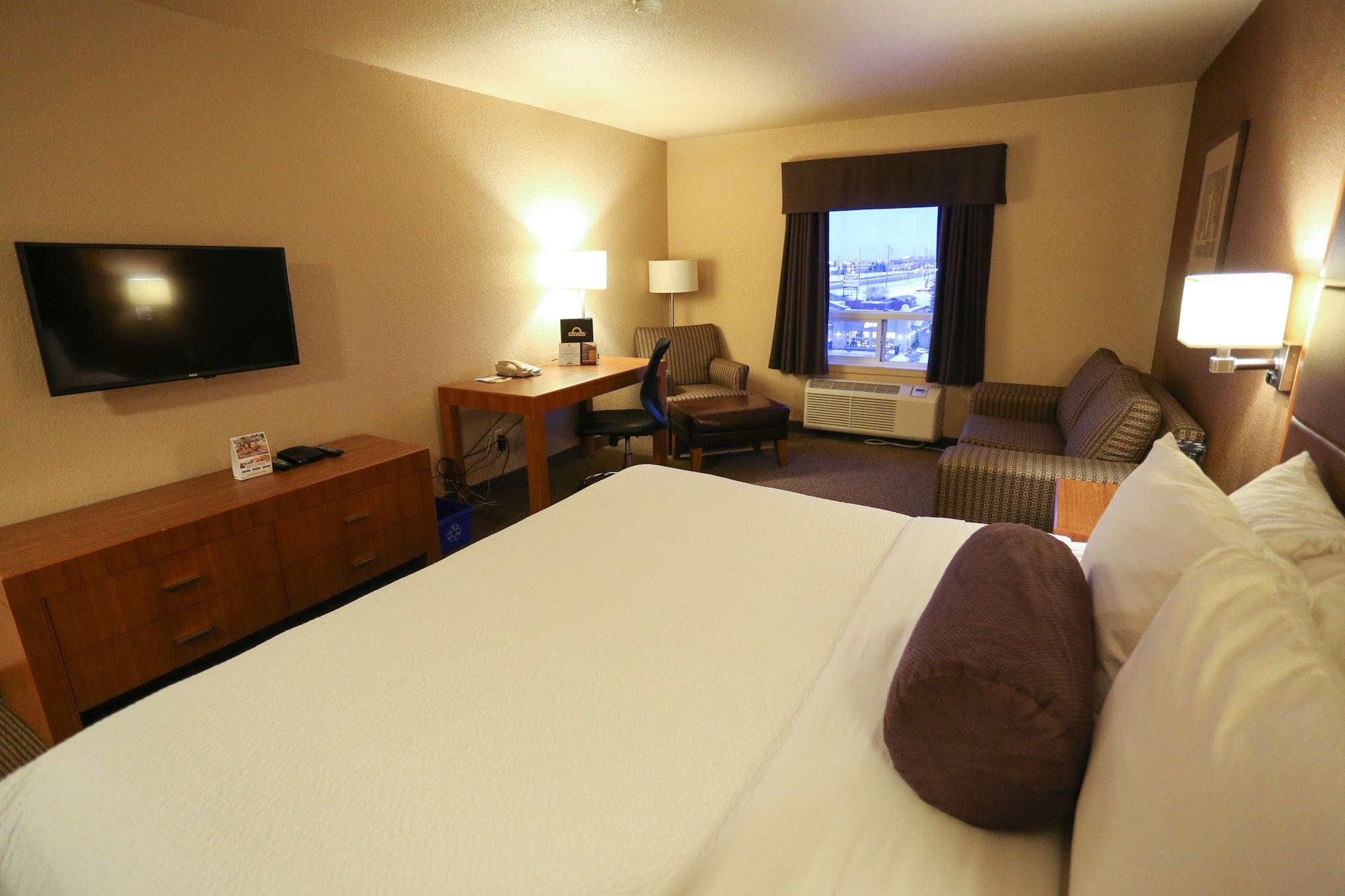 Days Inn By Wyndham Calgary Airport Экстерьер фото